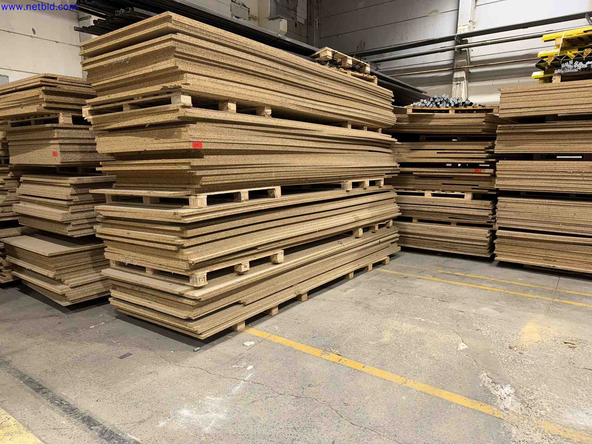 Ca. 400 Lagerregalplatten aus Sperrholz